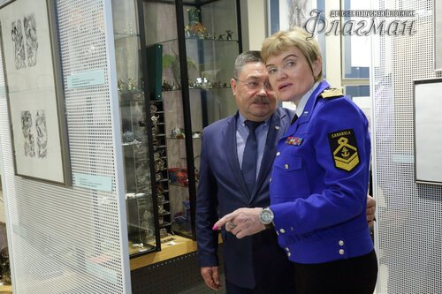 Открытие выставки работ  художника-иллюстратора Евгении Ивановны Стерлиговой YE1A0676